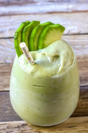Avocado Shake 11 avocado shake (Licuado de Aguacate)