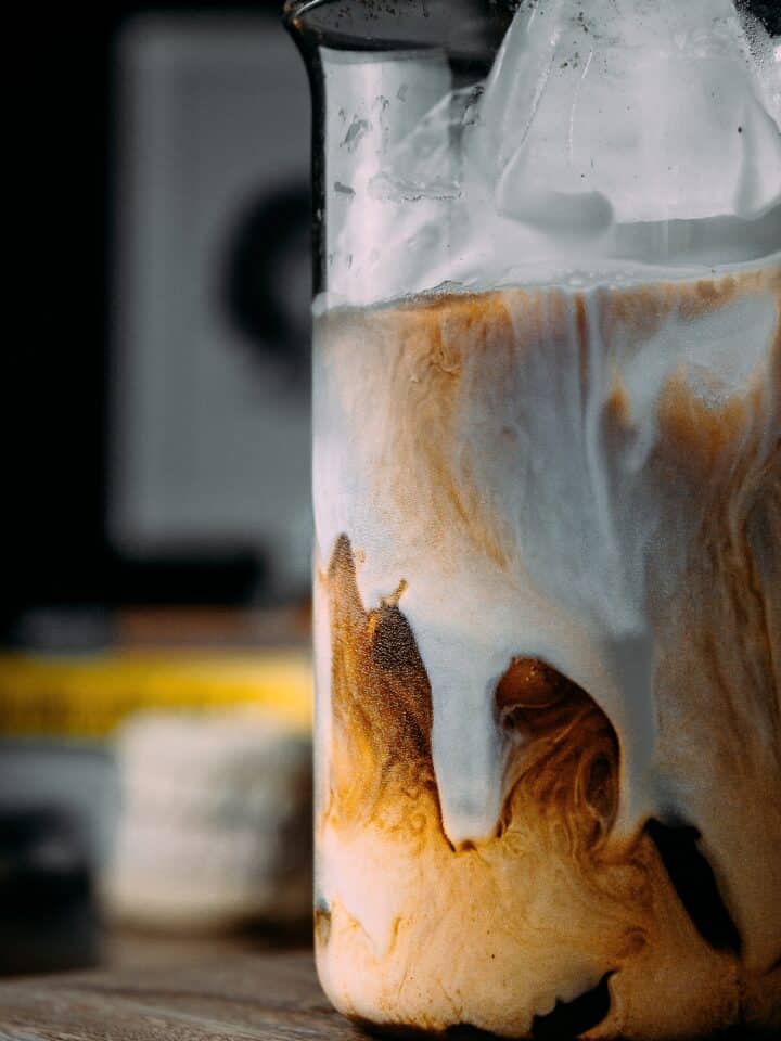 How to Make a Delicious Iced Latte at Home