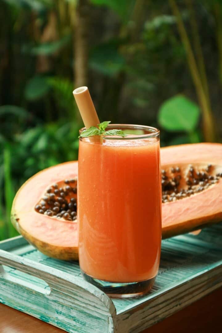 Healthy Papaya Juice with Lemon