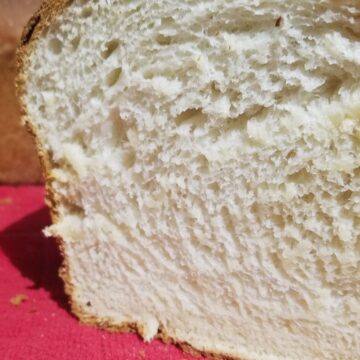 Domowy biały chleb amiszów