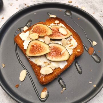 The Best Homemade Fig and Ricotta Toast