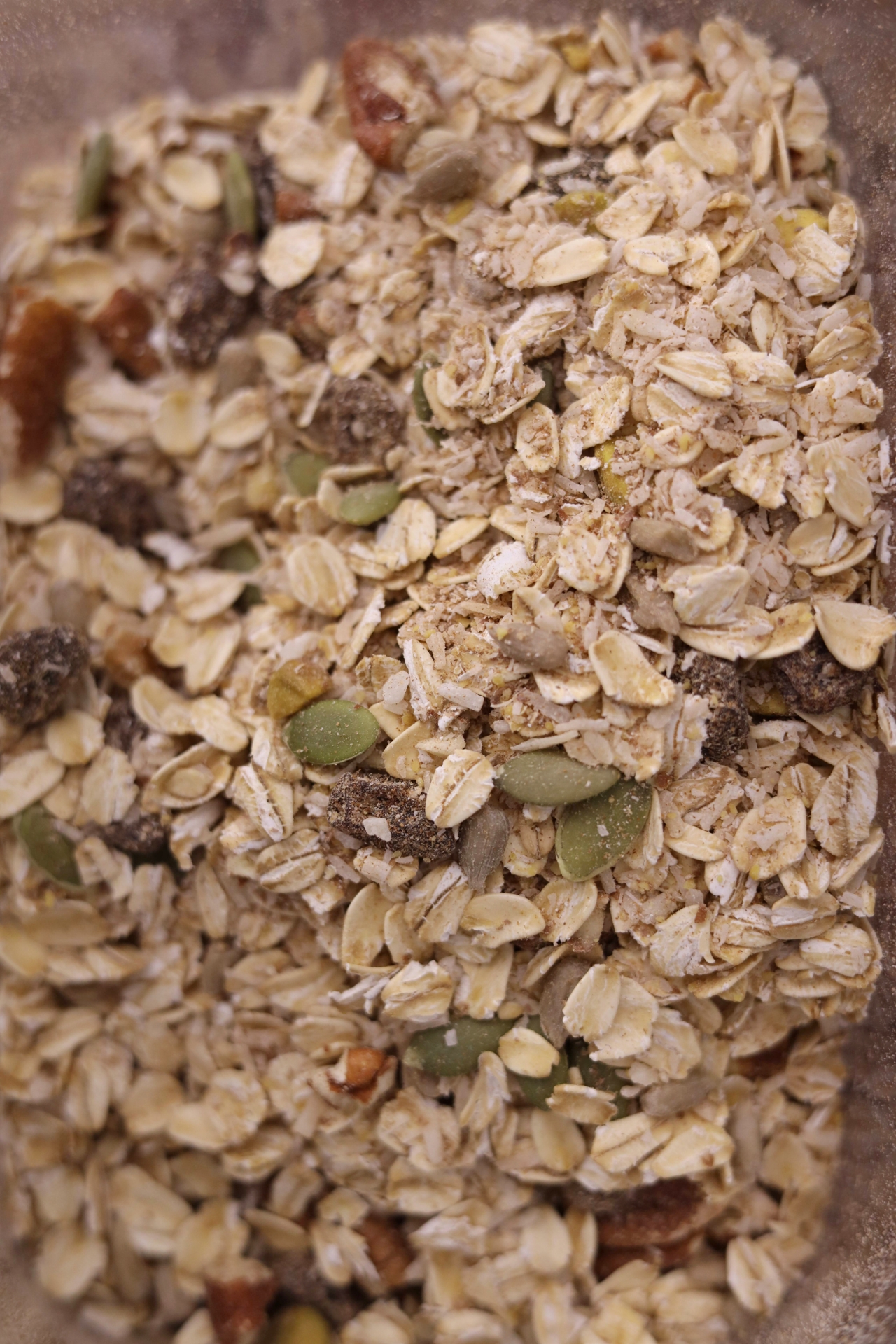 A bowl of muesli.