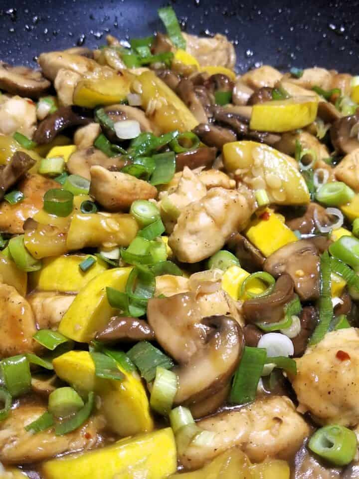 Healthy Chicken Stir Fry with Mushroom & Zucchini