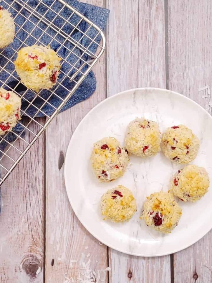 Easy Coconut Cranberry Macaroons