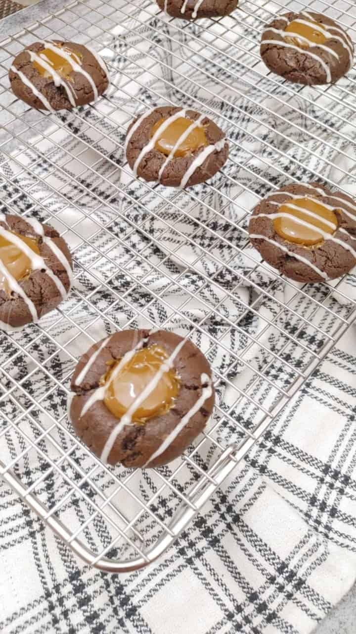 Delightful Chocolate Thumbprint Cookies with Dulce de leche
