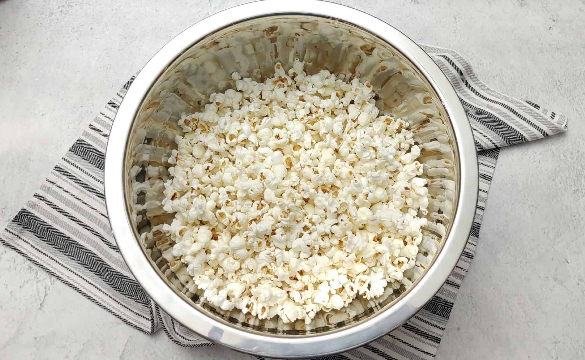 Maple Caramel Popcorn 8 How to Make Maple Caramel Popcorn
