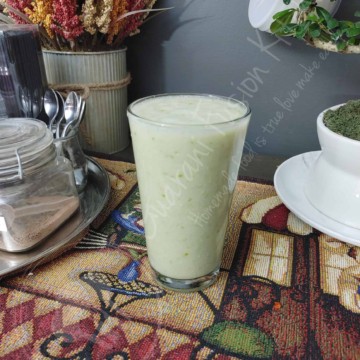 Healthy Green Apple Oatmeal Smoothie