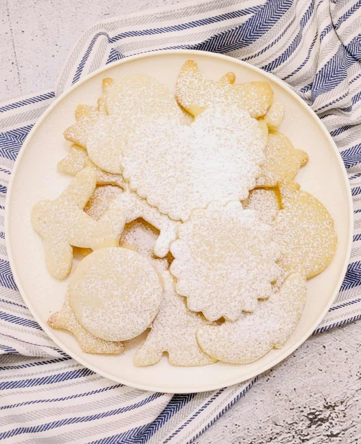 CUT-OUT SUGAR COOKIES