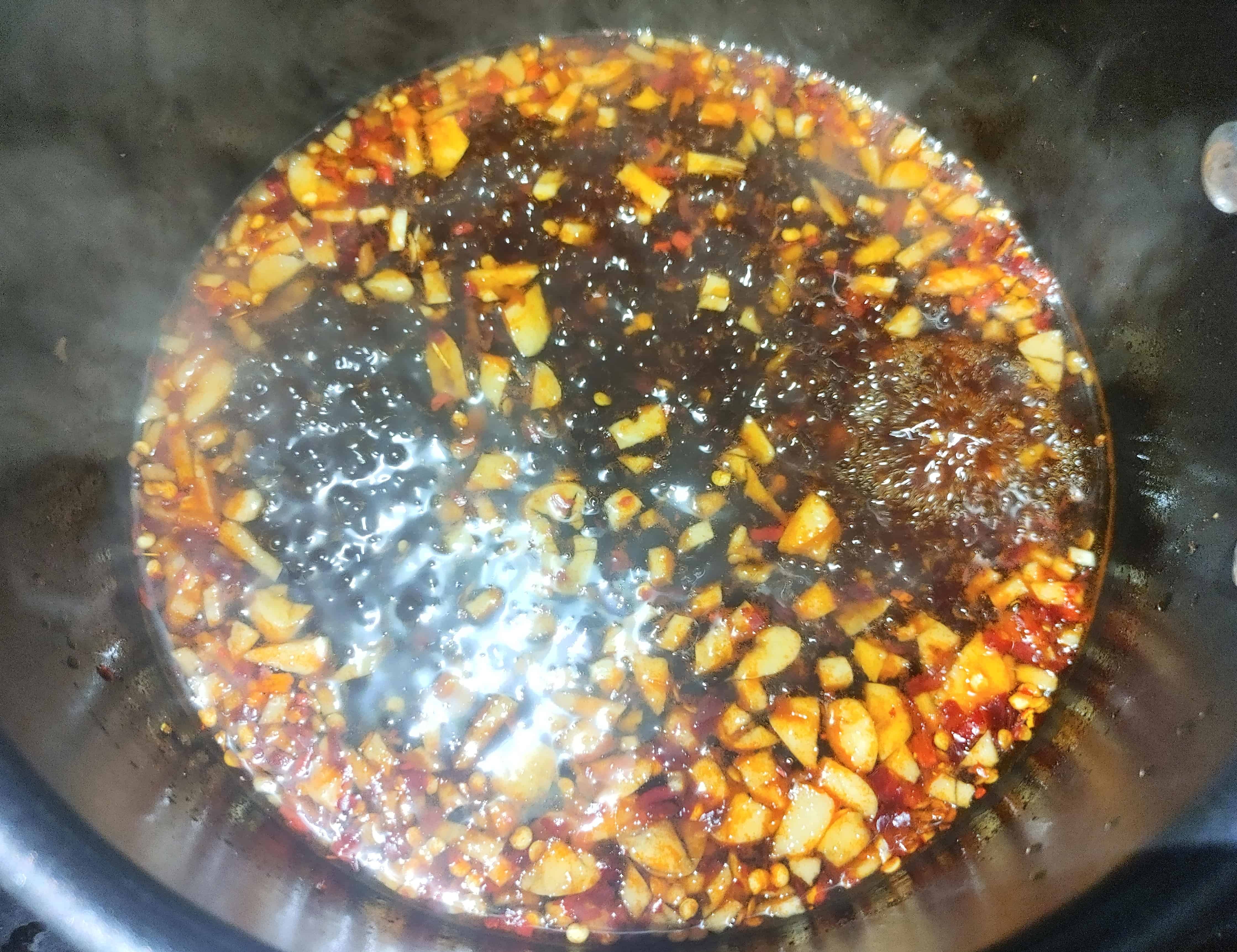 Homemade Spicy Sweet Chili Sauce