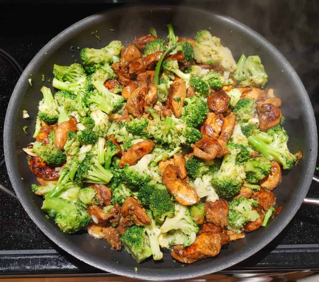 Easy Chicken Broccoli Stir fry