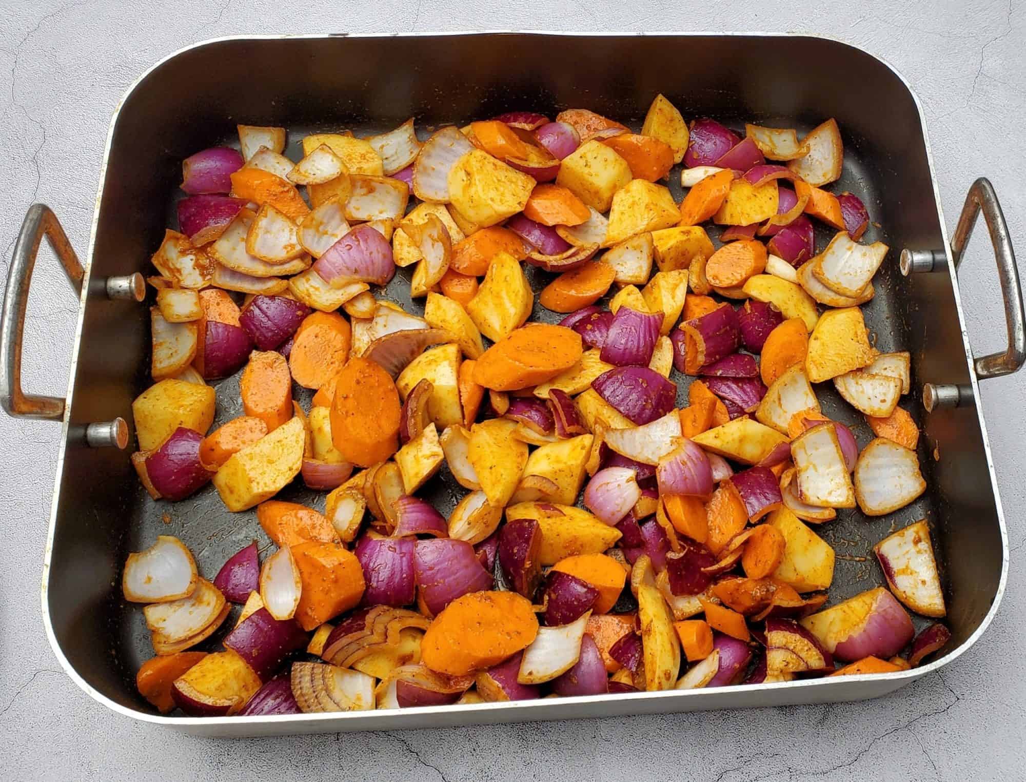 10 Easy Tips to Make the Perfect Roasted Chicken with Carrots and Potatoes