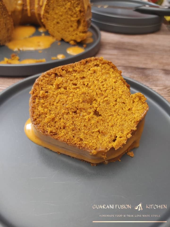 Pumpkin Bundt Cake with Pumpkin Glaze