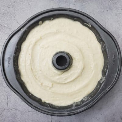 Classic Lemon Pound Cake: A Delicious and Nostalgic Favorite