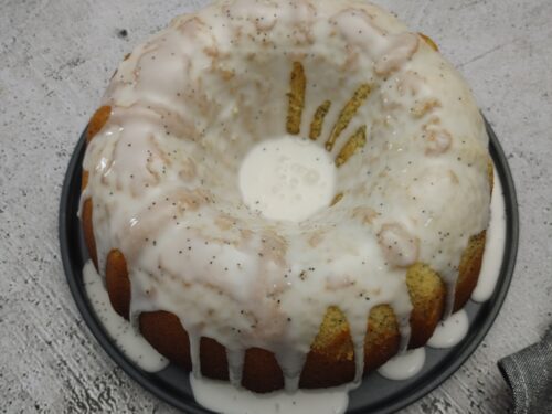 Homemade Lemon Poppy Seed Bundt Cake