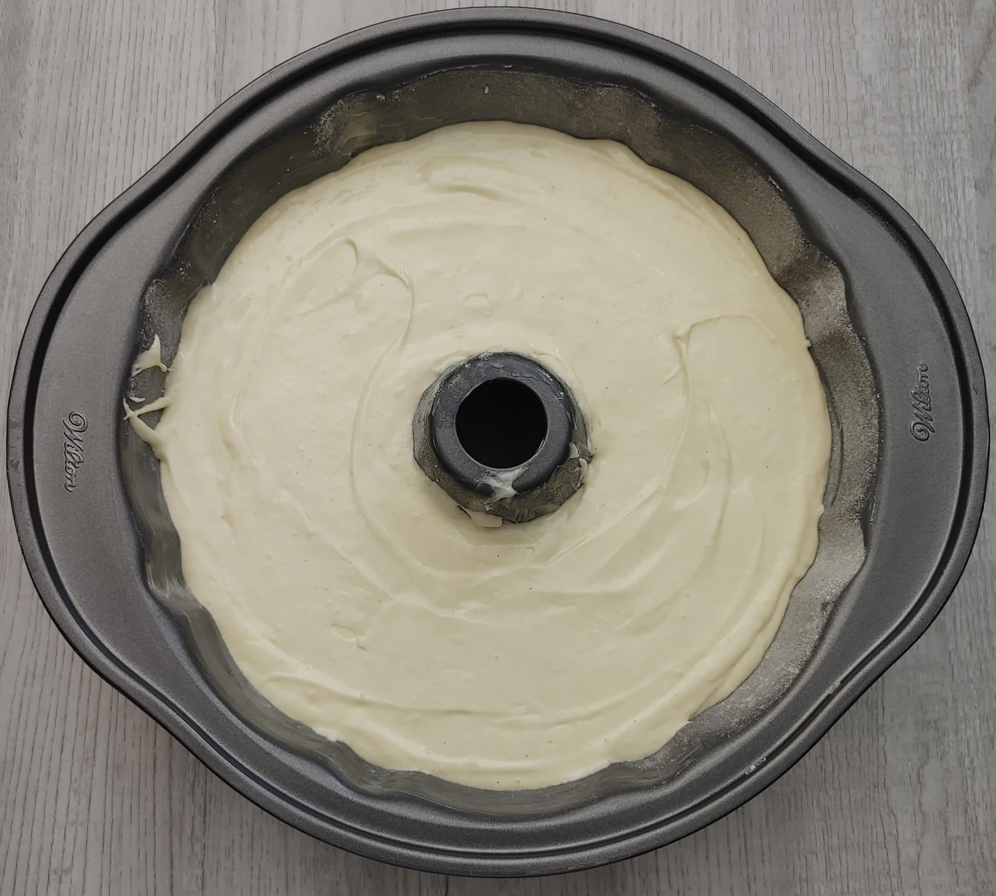 How to Make The Perfect Vanilla Bundt Cake with Vanilla Glaze