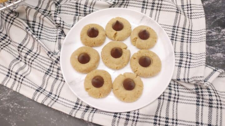 The Best Peanut Butter Blossoms Cookies