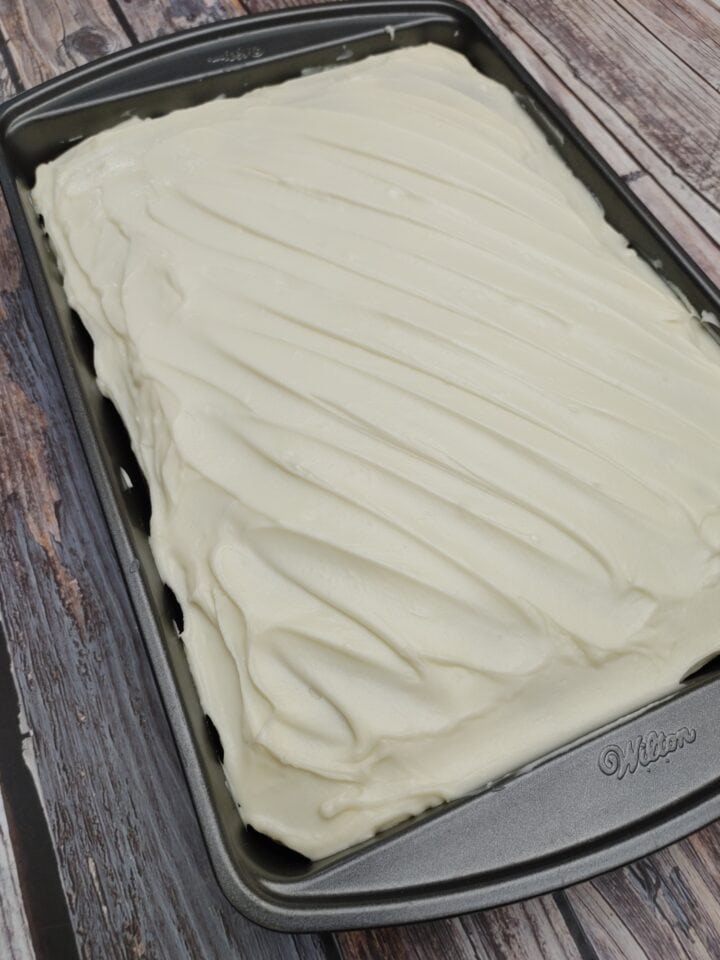 The Best Vanilla Sheet Cake with Cream Cheese