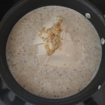 White Queso Dip (Mexican Cheese dip) 4