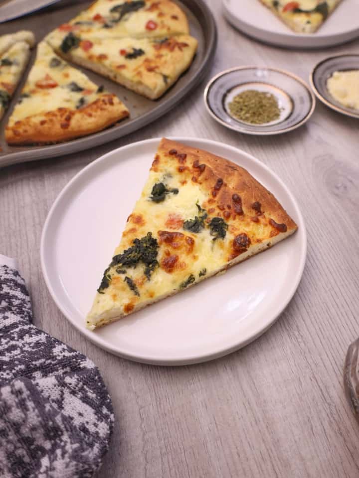 Easy Spinach Artichoke Pizza Recipe