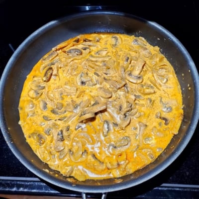 Creamy Pasta with Mushrooms and Caramelized Onions 3