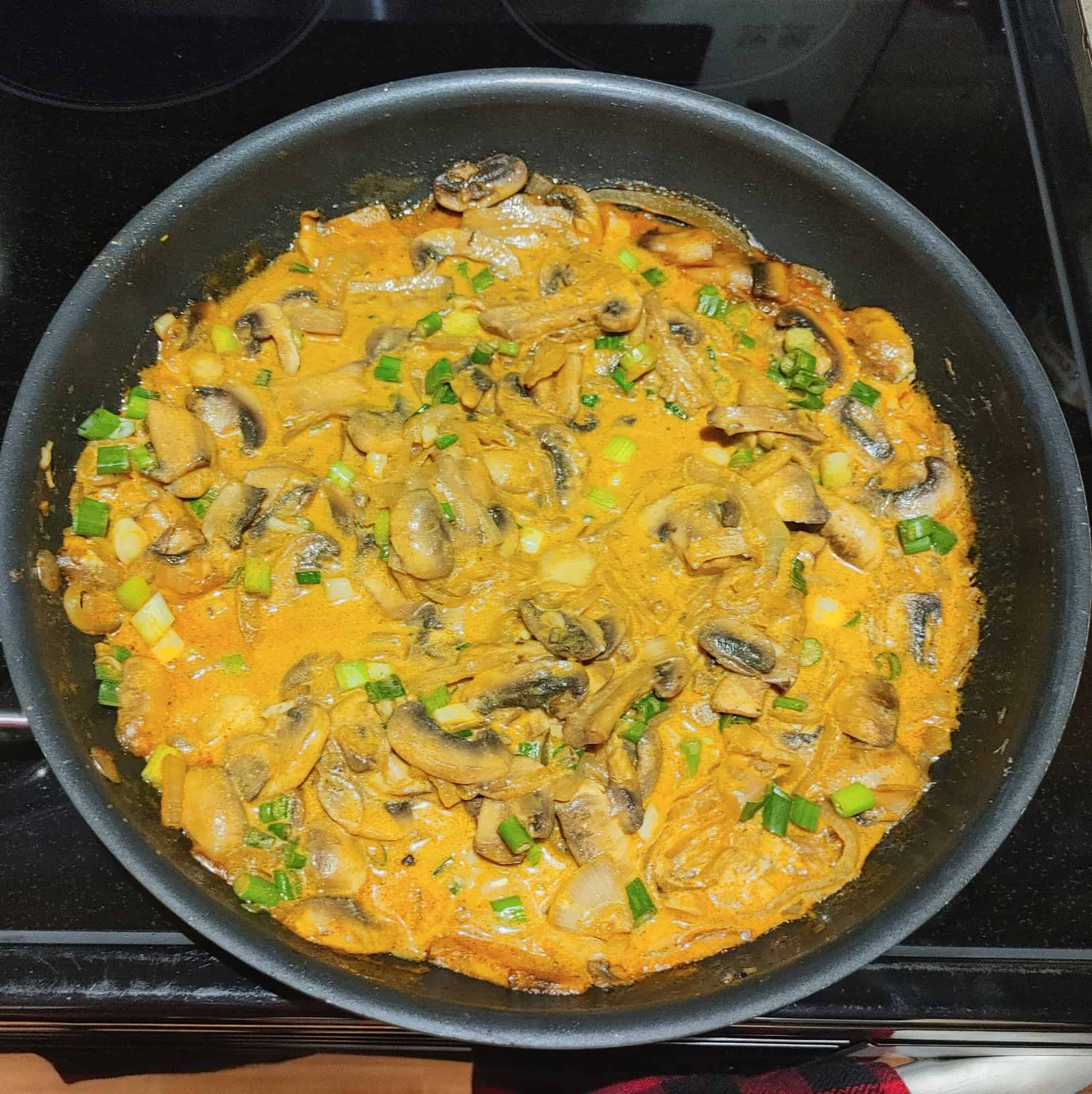 Creamy Pasta with Mushrooms and Caramelized Onions 13 Creamy Pasta with Mushrooms and Caramelized Onions 4