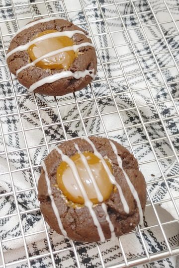 Chocolate Thumbprint Cookies with Dulce de leche