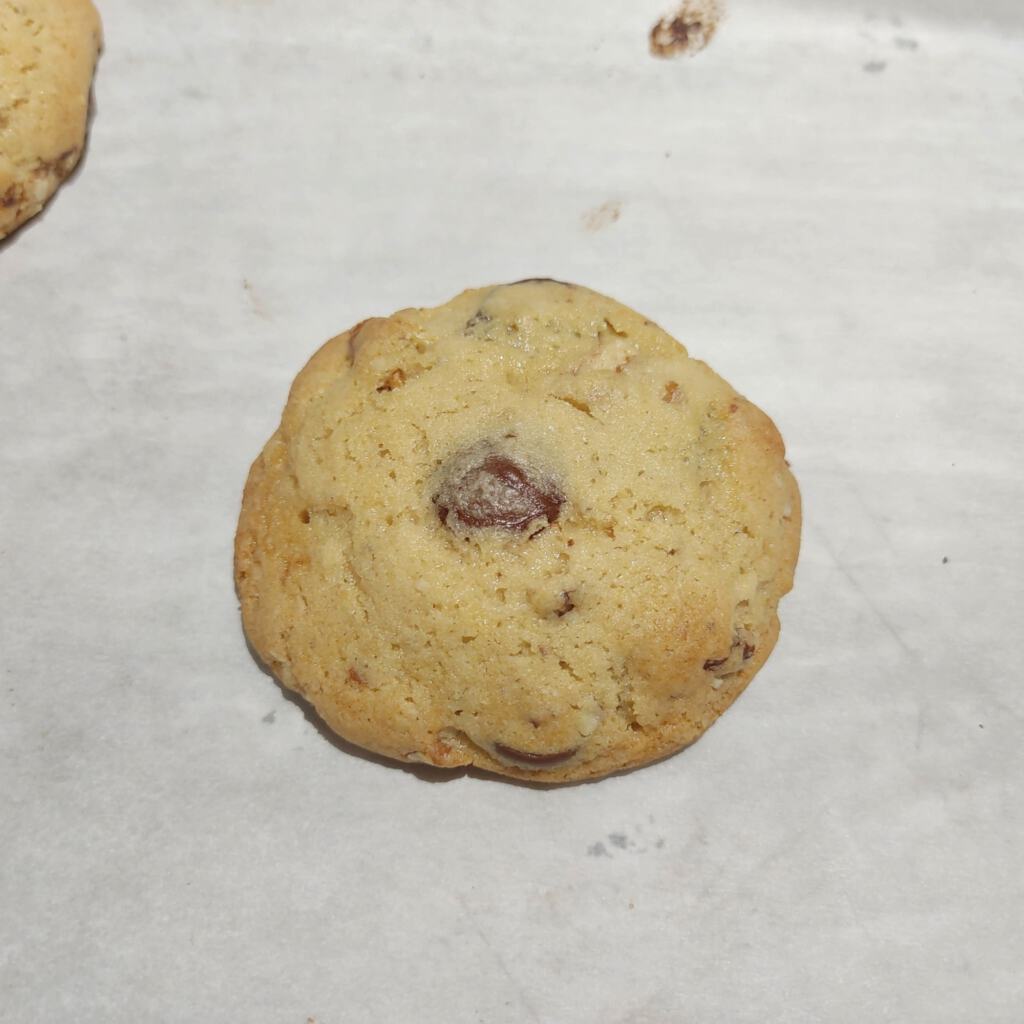 The Best Chocolate Chip Cookies | Camila Made