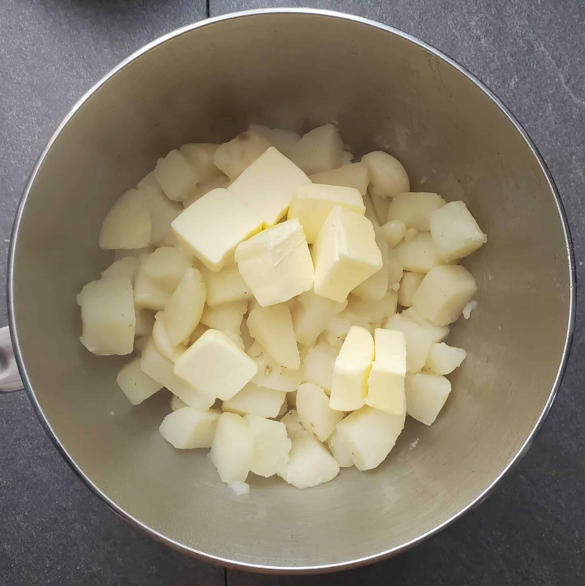 The Best Parmesan Mashed Potatoes 3