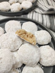The Best Mexican Wedding Cookies 4
