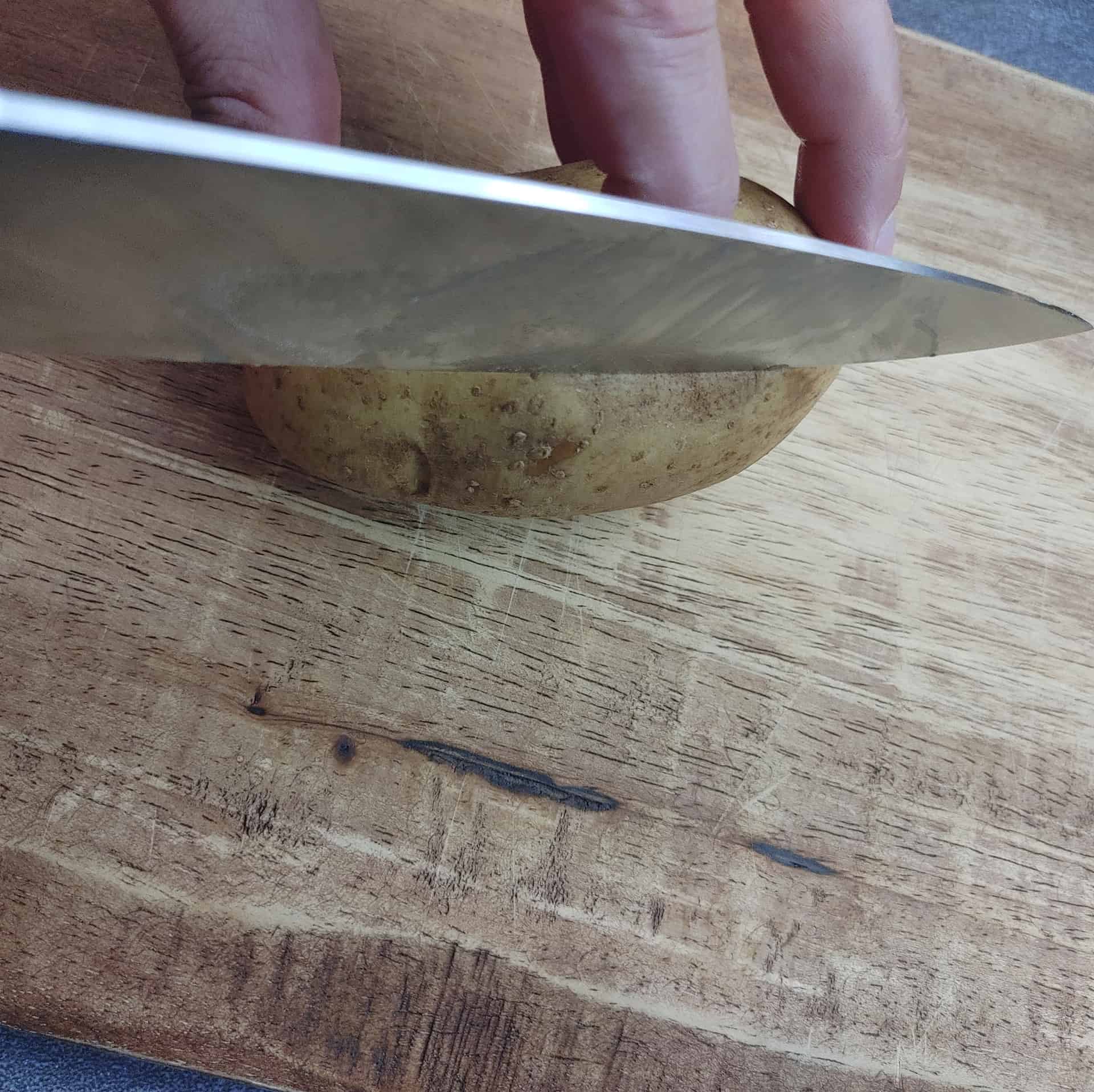Cheesy Hasselback Potatoes Recipe 14 Cheesy Hasselback Potatoes 7