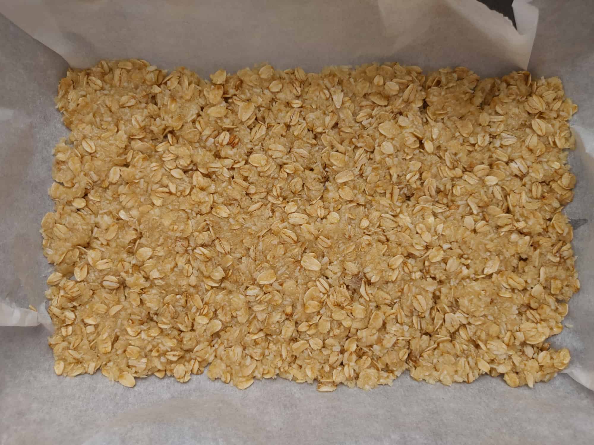 Easy Strawberry Oatmeal Bars 21