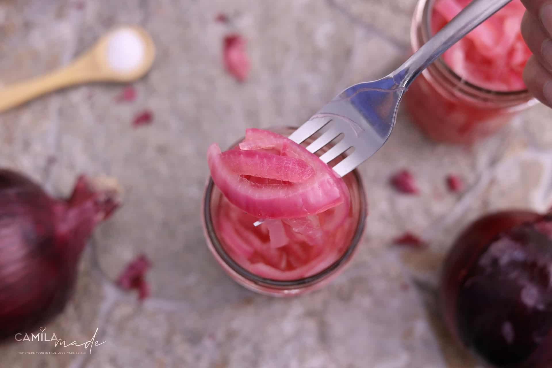 How to Make Pickled Onions 2