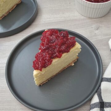 Cheesecake with Cranberry