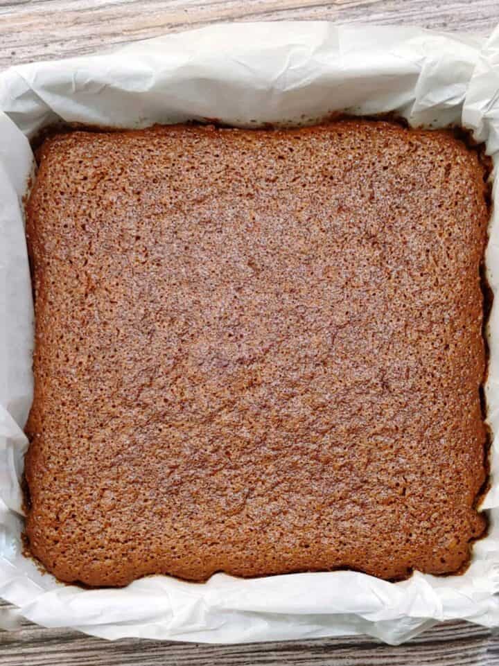 The Best Homemade Gingerbread Cake