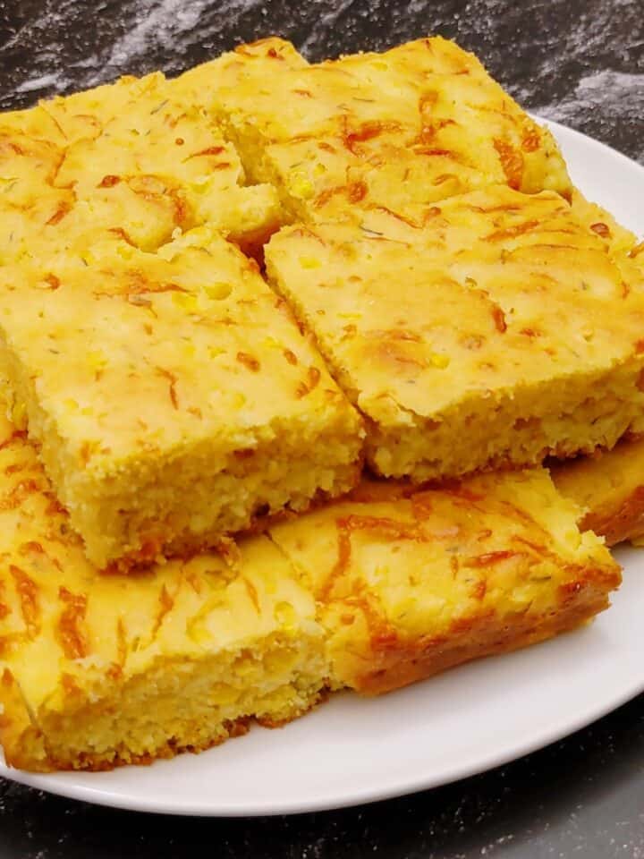 SAVORY CORNBREAD WITH CHEESE AND ANISE SEEDS