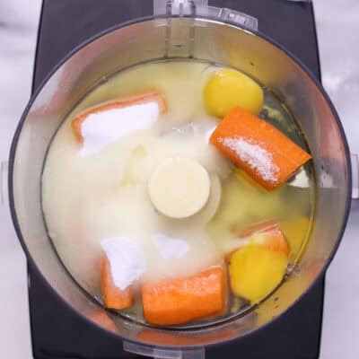 Carrot, Egg, Sugar, Oil in a Blender