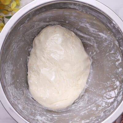 Knead, form 50 g balls,