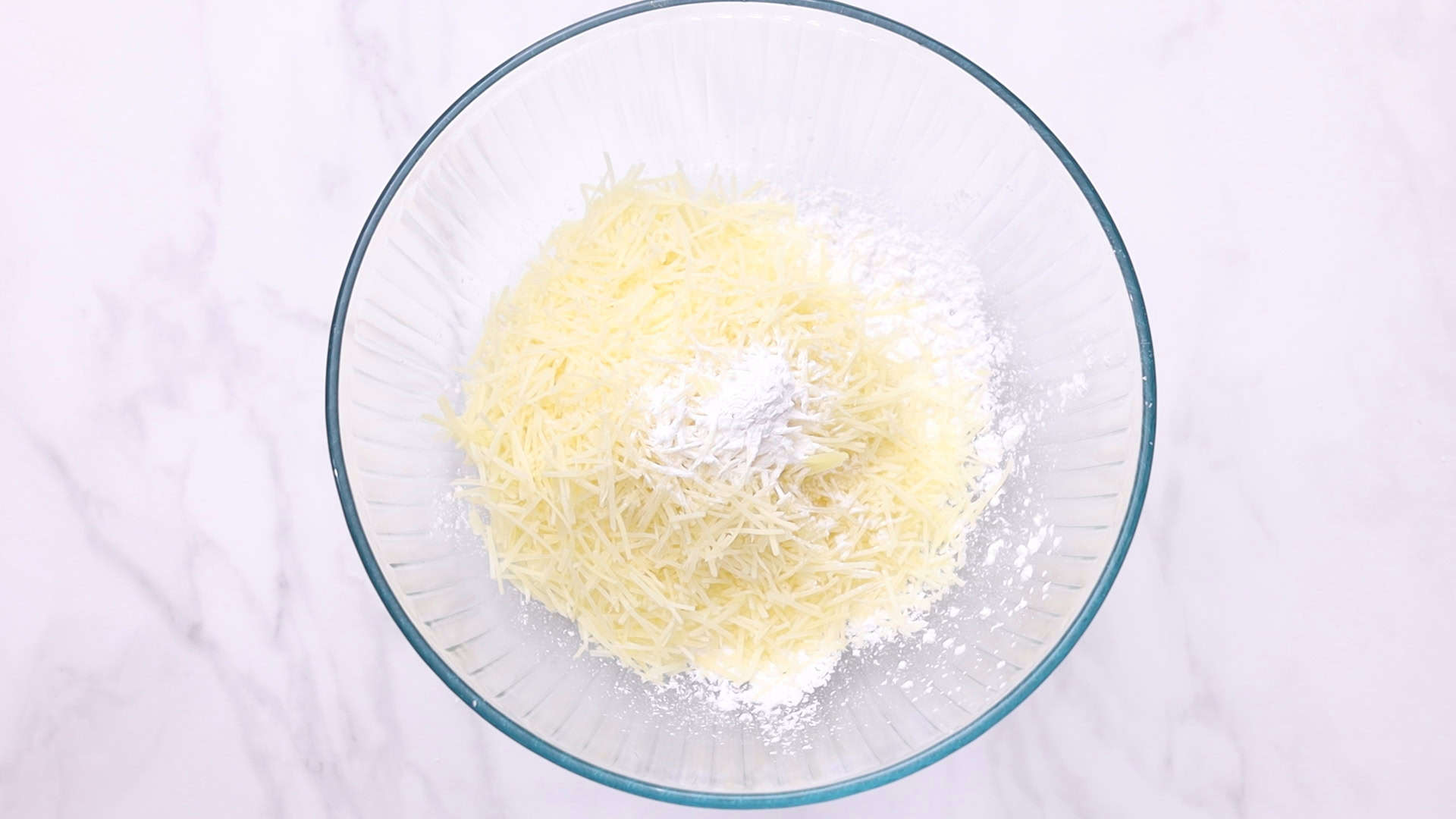 Añadir almidón de tapioca y sal