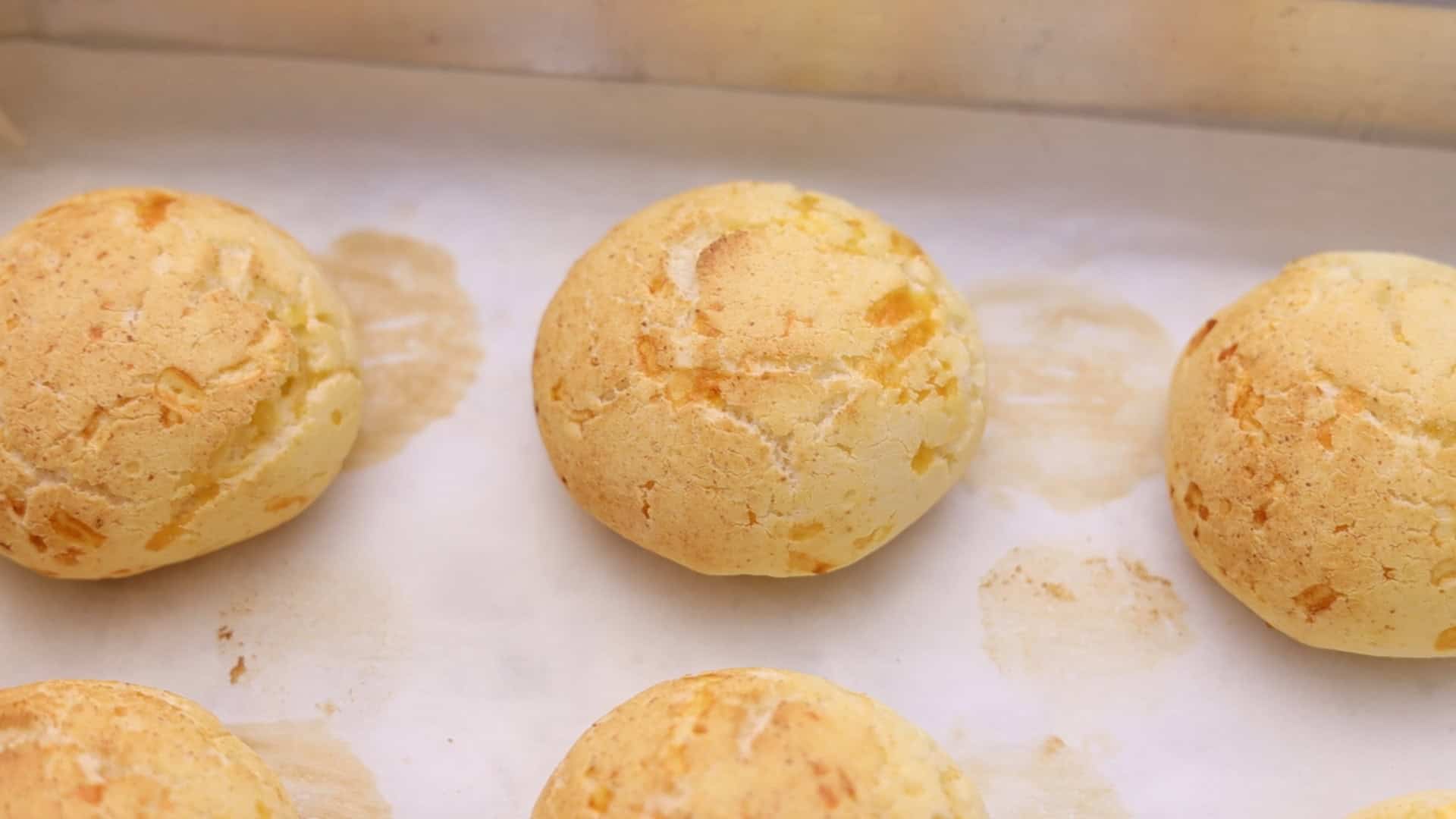 Chipa de Ricota 21 Bake for 15-20 minutes, or until golden brown