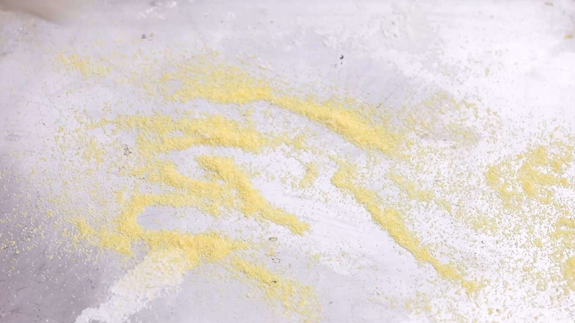 Pan sin Amasar 16 Spread Cornmeal