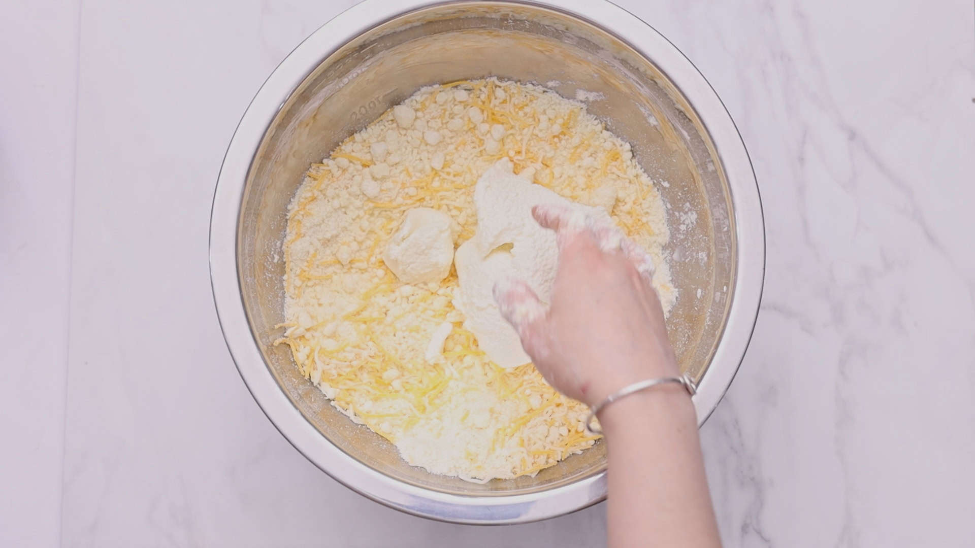 Chipa de Ricota 15 Stir in ricotta and semi-hard cheese (if using). Adjust with more starch if needed.