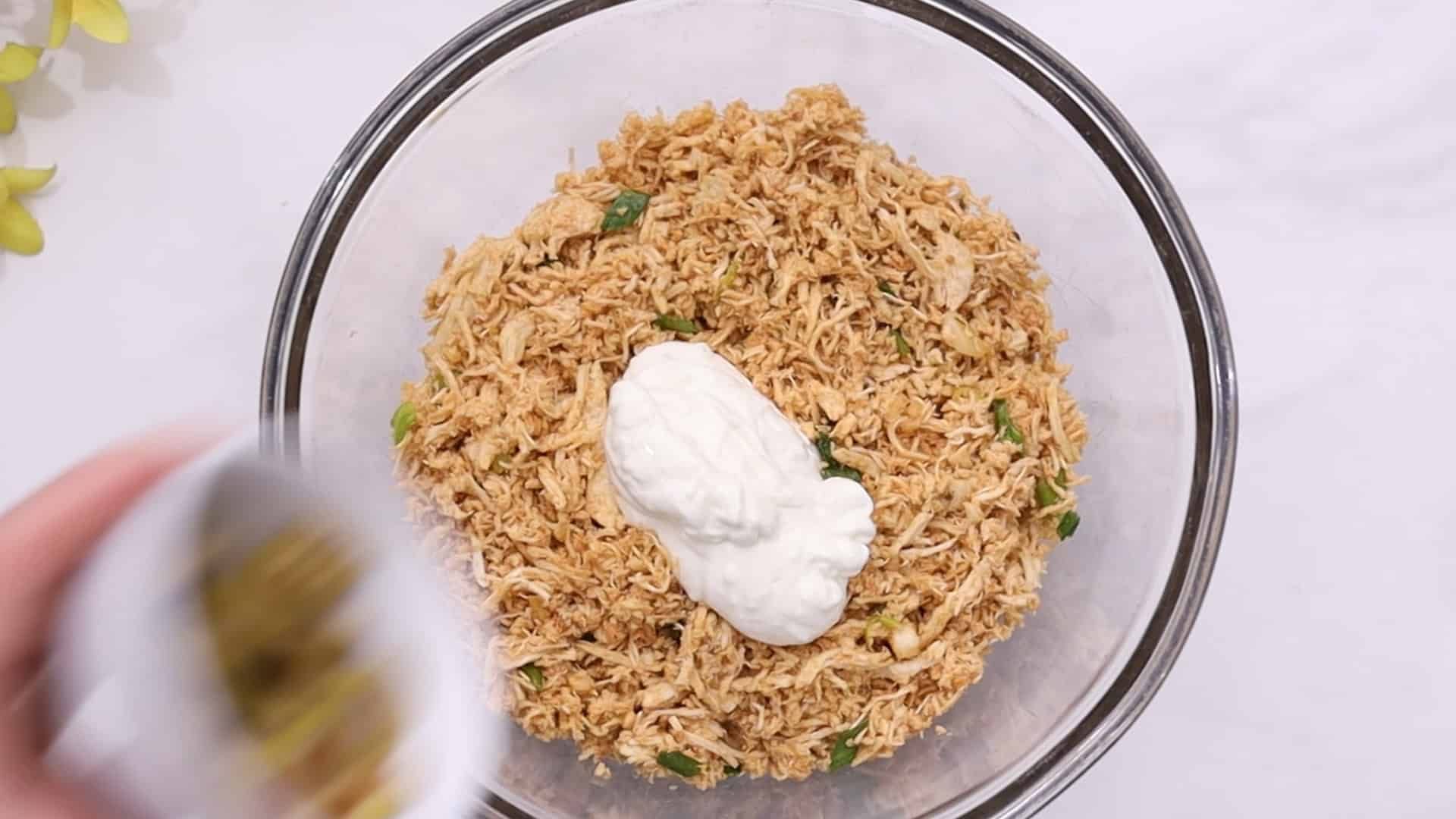 Easy Make-Ahead Chicken Fillings ( 2 WAYS ) 22 then stir into the chicken for 2 minutes.