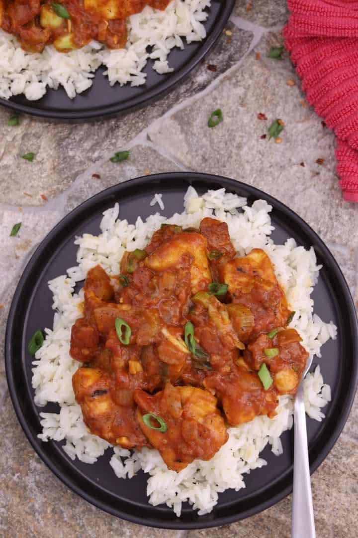 Salsa de Pollo Picante con arroz