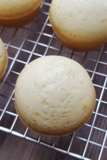 Homemade Paõ de Queijo Muffins