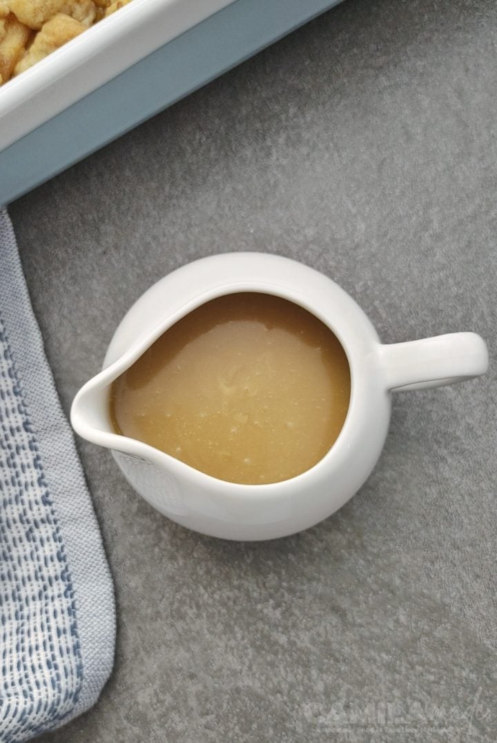 Caramelo Salado in a suacer