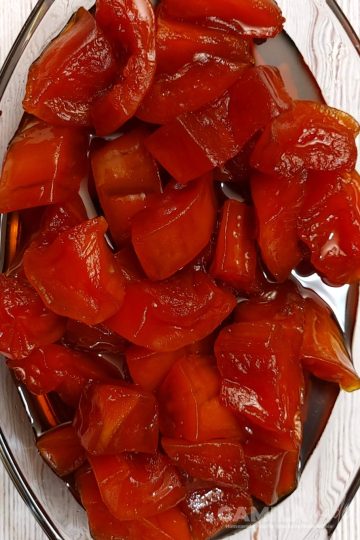 Dulce de papaya in a bowl