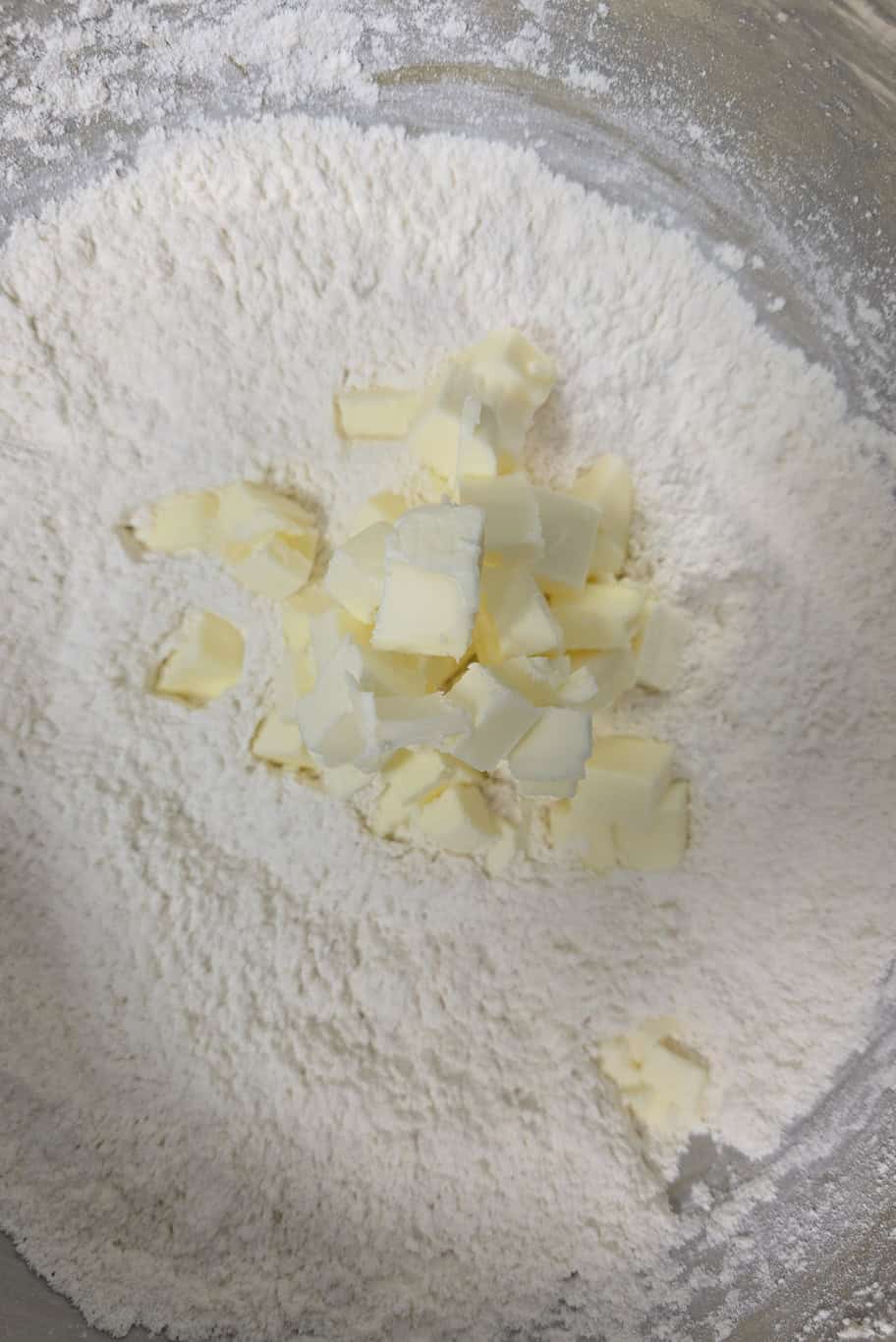 Harina y mantequilla para los bizcochos