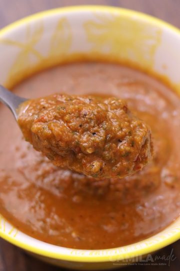 Salsa de Chile de Arbol in a spoon