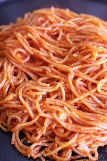Espagueti Rojo (Red spaghetti)