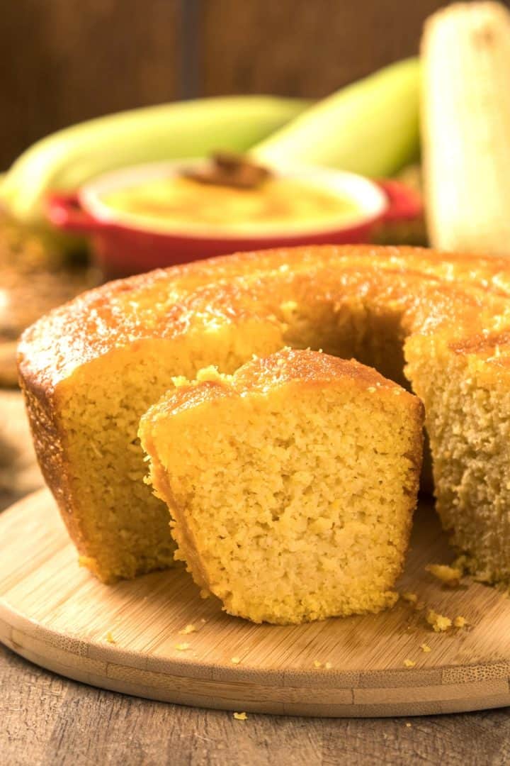 Bolo de Fuba side view